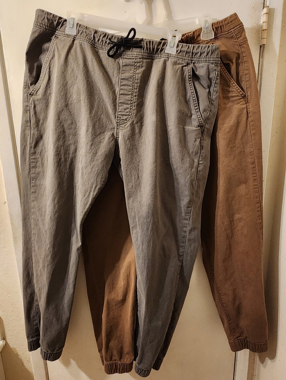 Denizen By Levi's Casual Twill Drawstring Jogger Pants - Gray and Brown Bundle